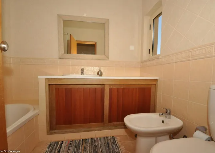 Mira - V006 Villa Lagos