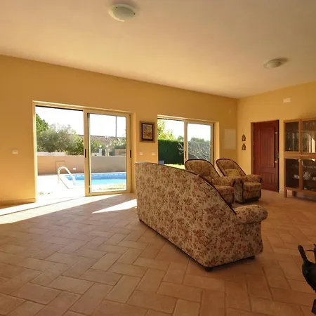 Villa Mira - V006